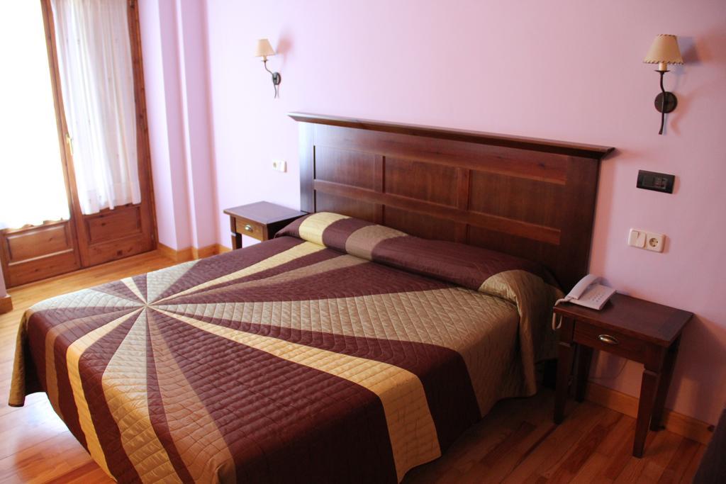 Hotel Rantiner Estación Eksteriør billede